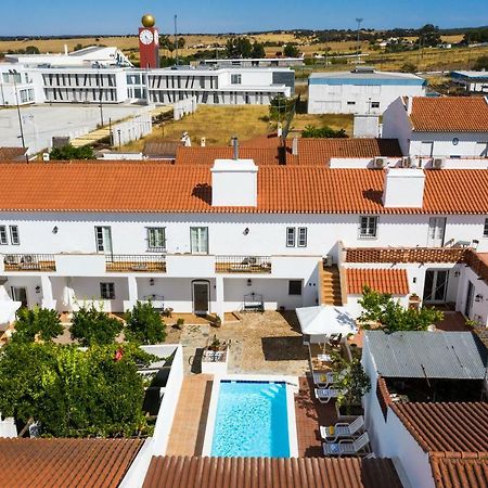 Hospedaria Da Roda Sousel Exterior photo